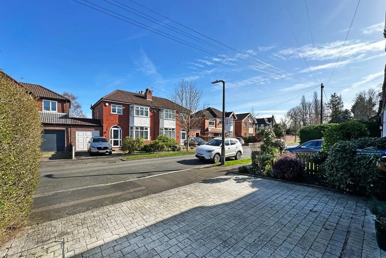 Beeston Avenue, Timperley, Cheshire WA15 7RX, photo 37