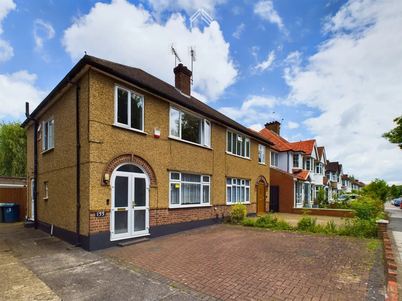 3 bed house for sale — Pinner View, Harrow HA1 4RP