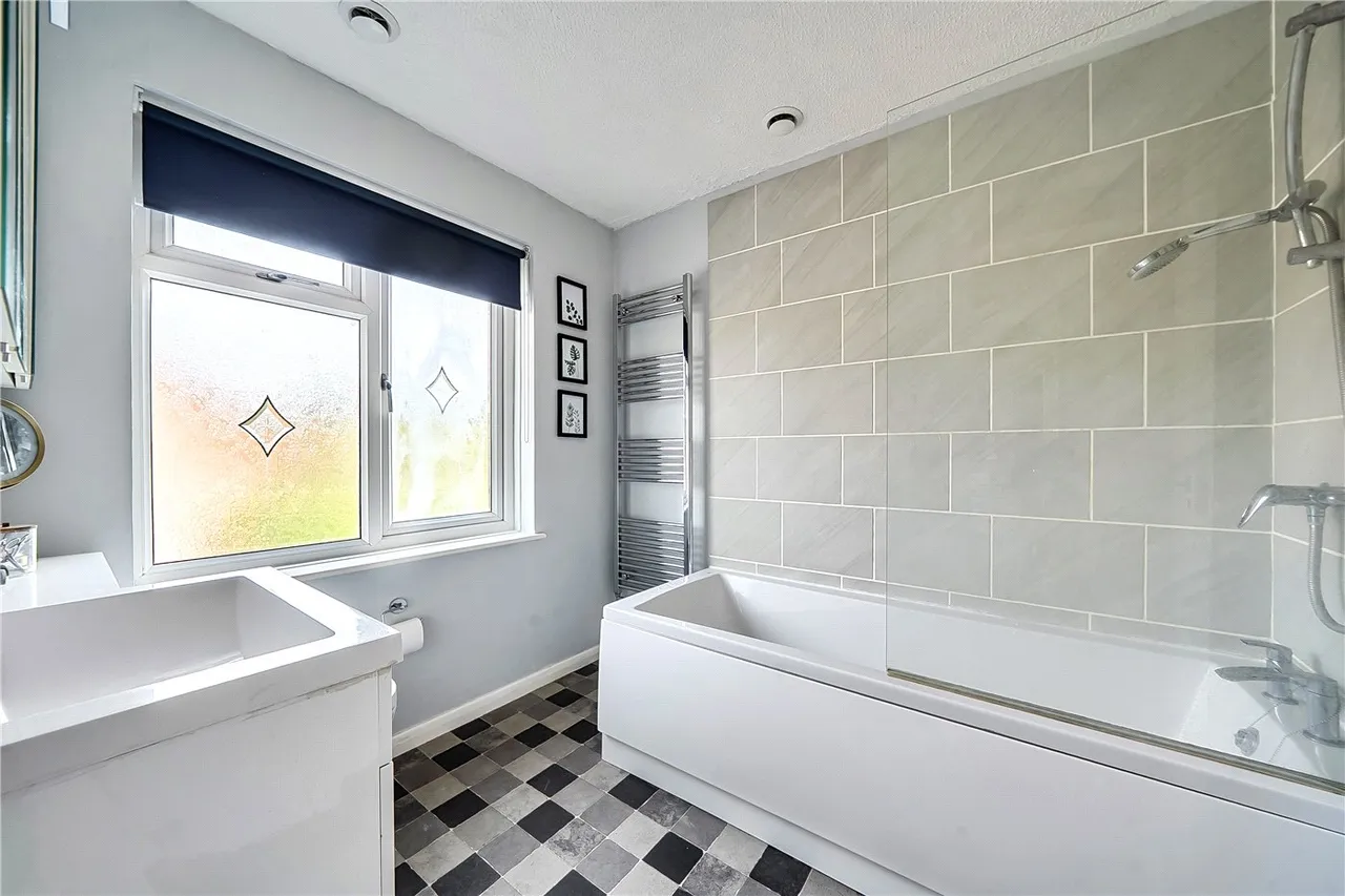 Roman Way, Farnham, GU9, photo 8