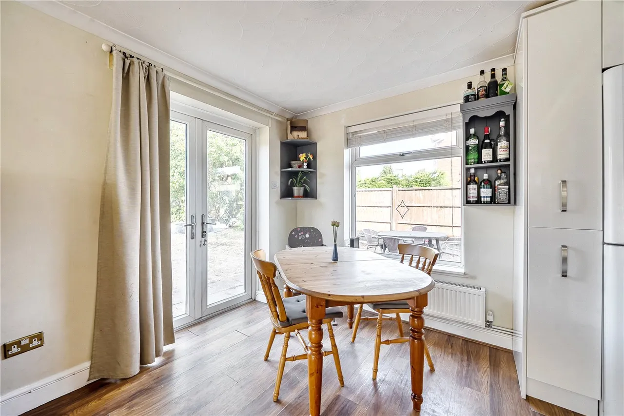 Roman Way, Farnham, GU9, photo 5
