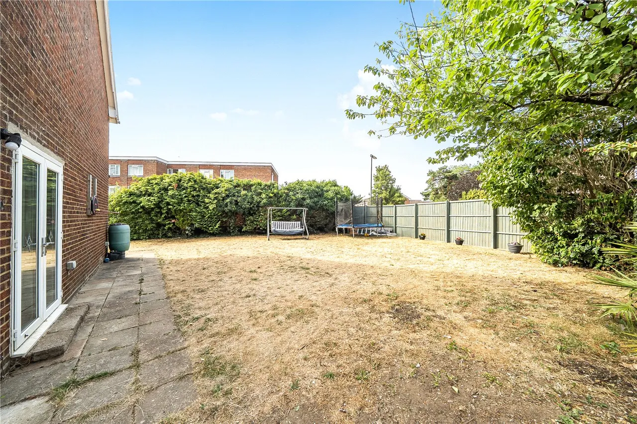 Roman Way, Farnham, GU9, photo 9