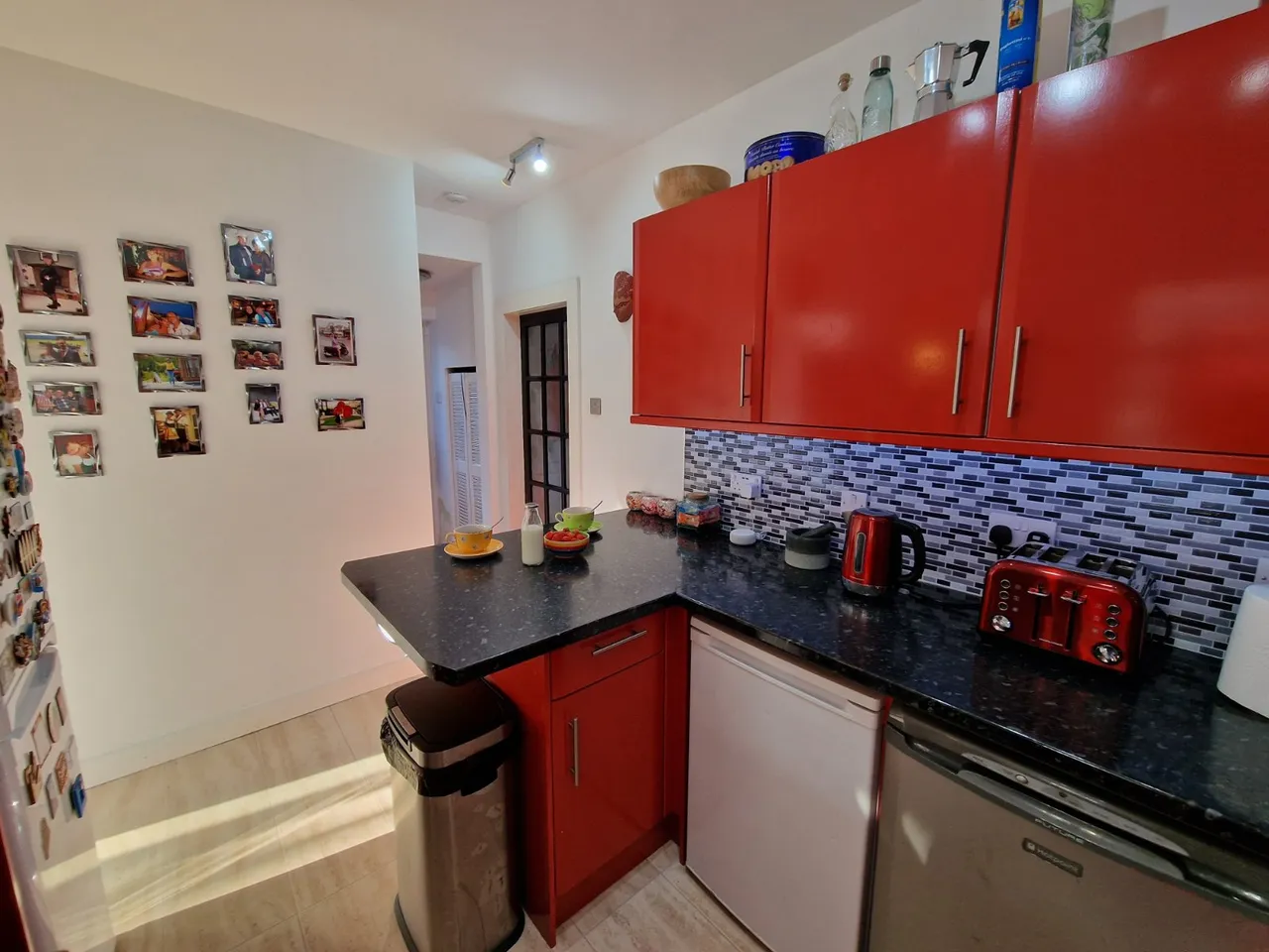 West Crescent, Windsor, SL4, photo 11