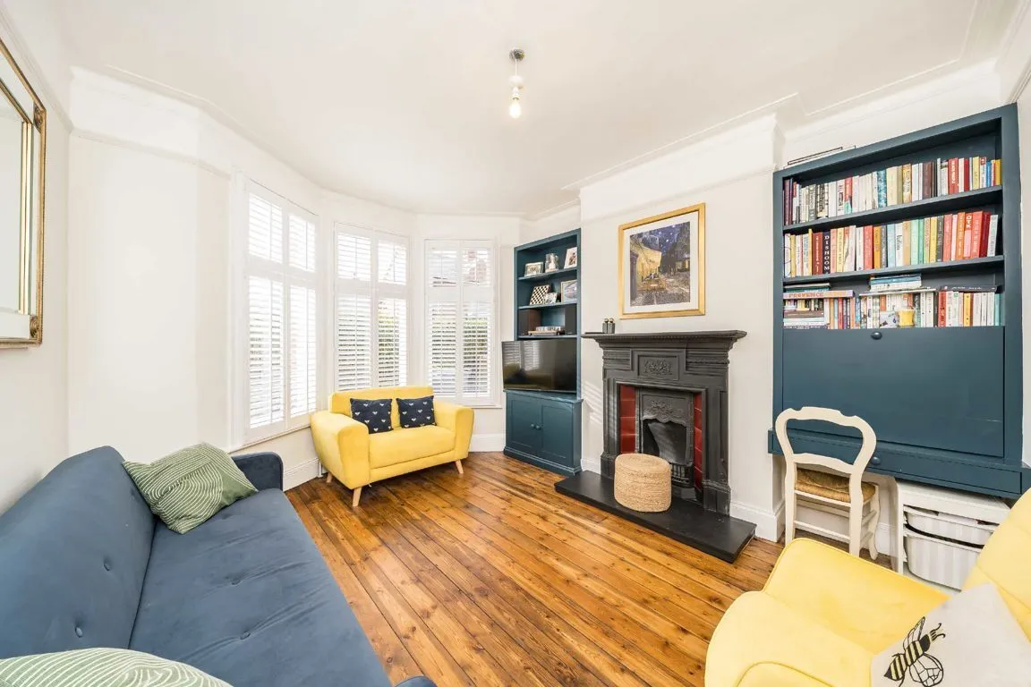 Burnbury Road, SW12, photo 2