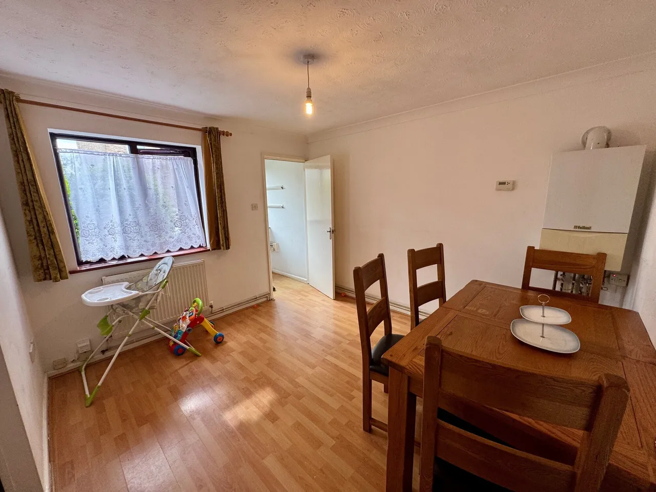 Florence Close, Harlow, photo 2