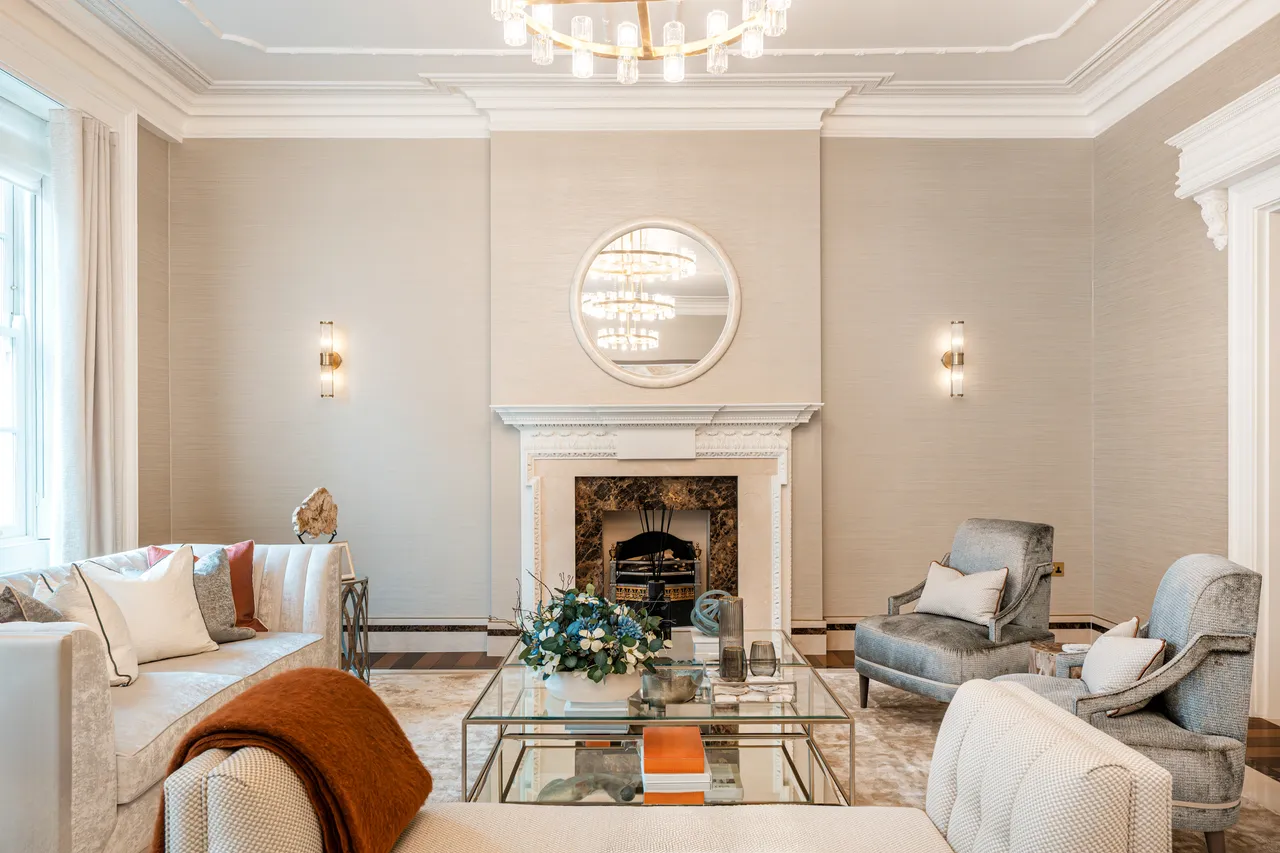 Upper Grosvenor Street, Knightsbridge, London, photo 5