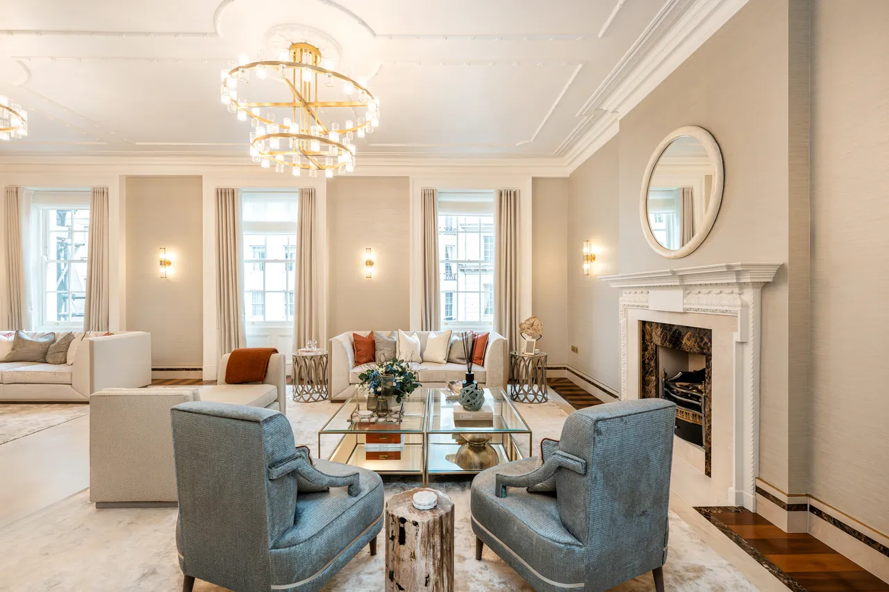 Upper Grosvenor Street, Knightsbridge, London, photo 6