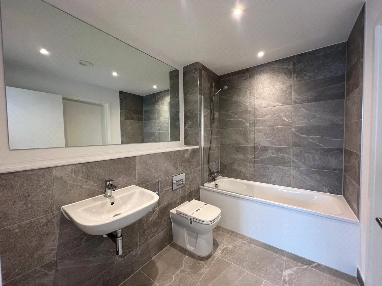 Silkbank Wharf, 21 Derwent Street, Salford, Greater Manchester, M5, photo 6