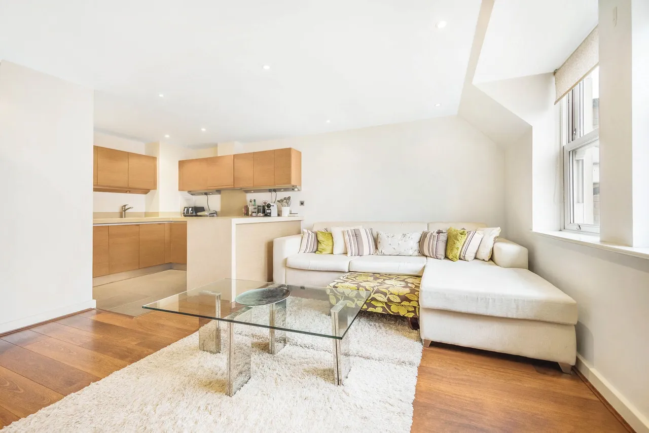 23 Wendle Square, London, photo 6