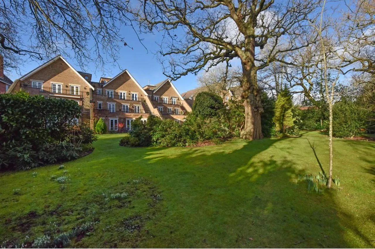 Ethorpe House, Packhorse Road, Gerrards Cross, Buckinghamshire, SL9 8HS, photo 3