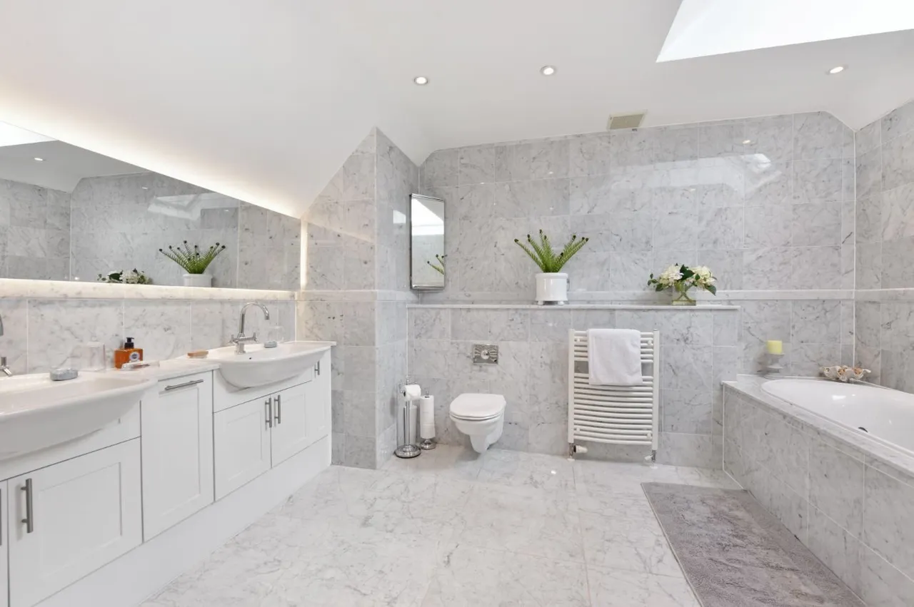 Ethorpe House, Packhorse Road, Gerrards Cross, Buckinghamshire, SL9 8HS, photo 5