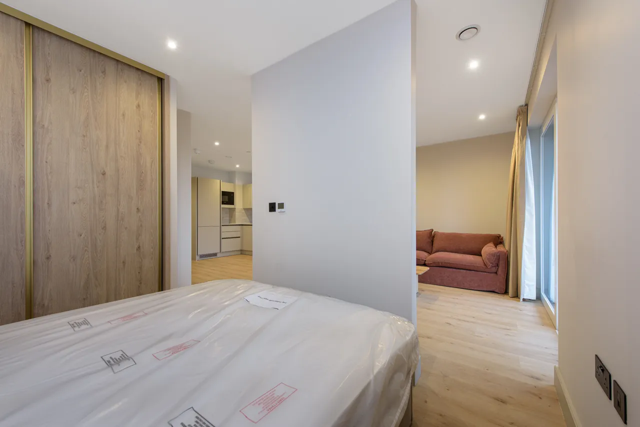 Flat 23, Dovecote House, London, photo 7