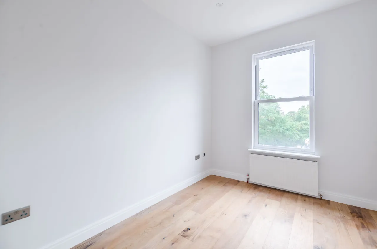 Flat 2, 2c Rush Hill Road, London, photo 3