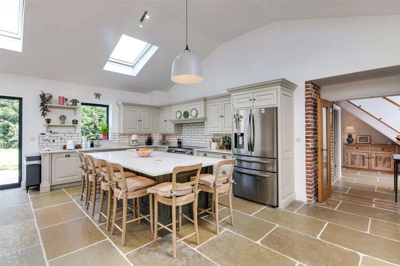 Biddenden Road, Frittenden, Cranbrook, Kent, TN17 2BE, photo 3