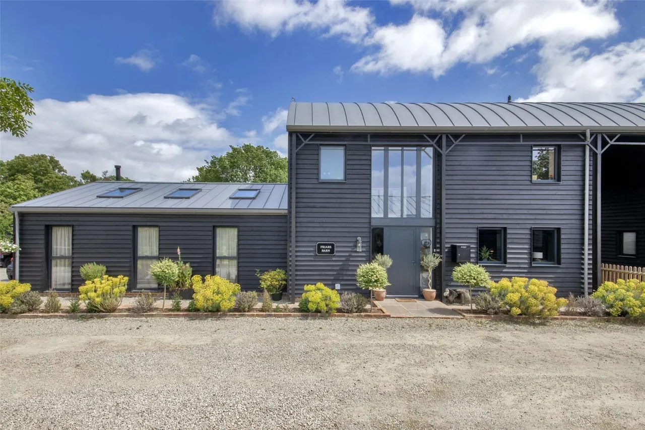 Biddenden Road, Frittenden, Cranbrook, Kent, TN17 2BE, photo 2