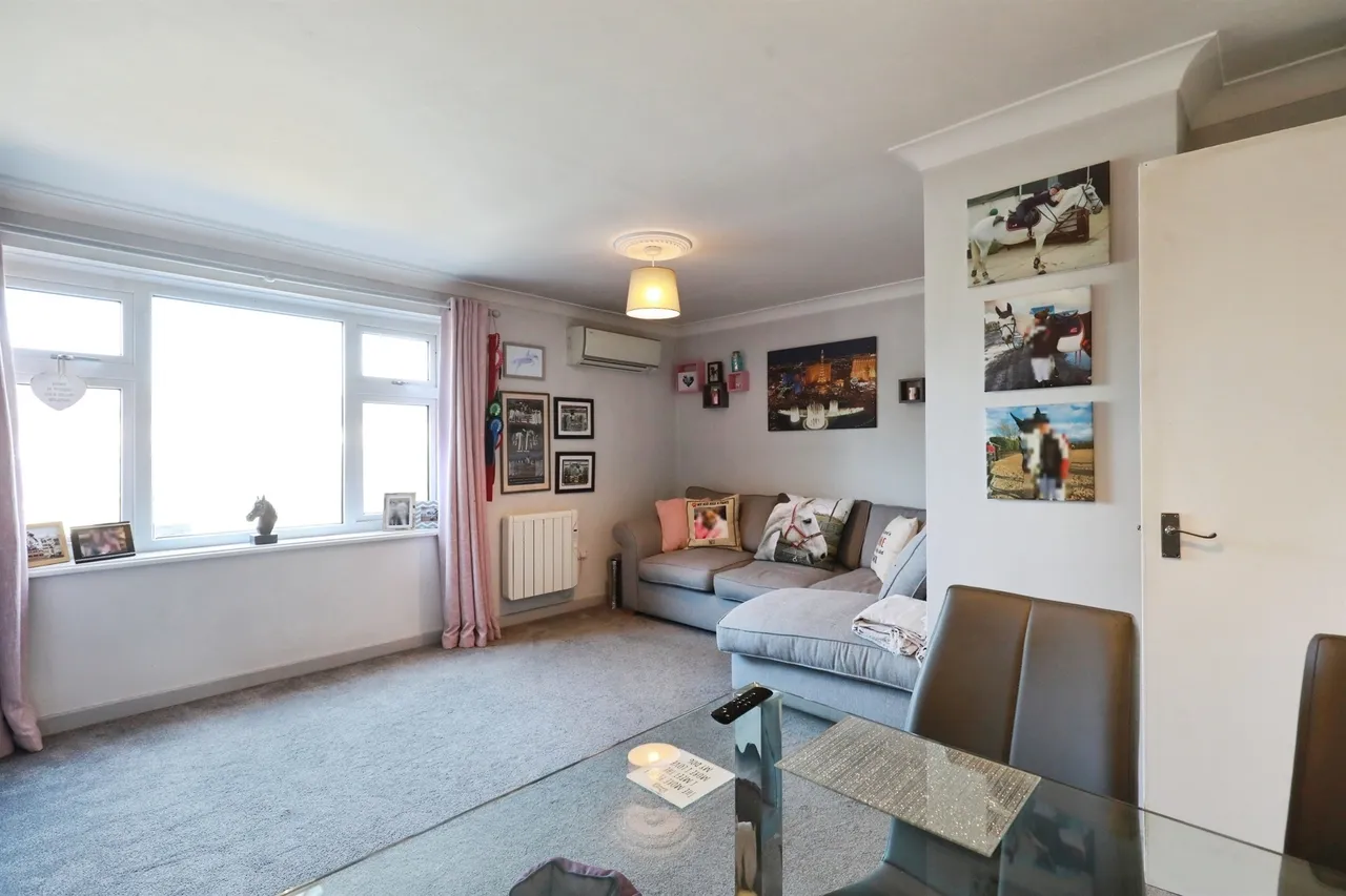 Hampden Court, Temple Herdewyke, Southam, photo 2