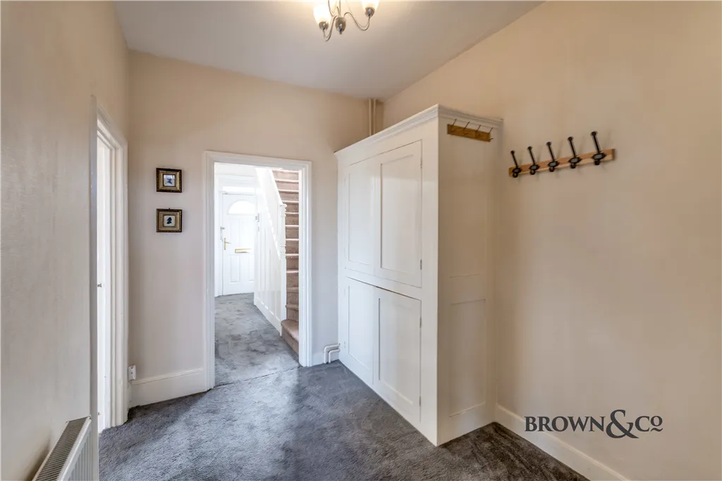 Station Road, Retford, photo 7