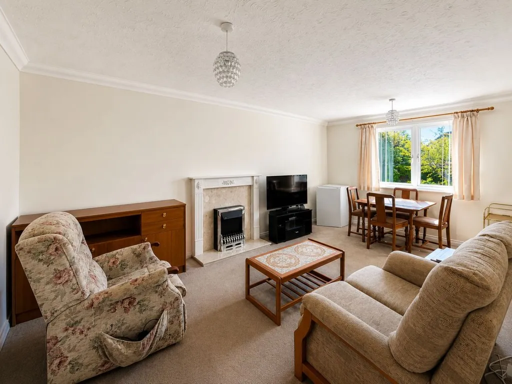 Cooden Drive, Bexhill on Sea, photo 4