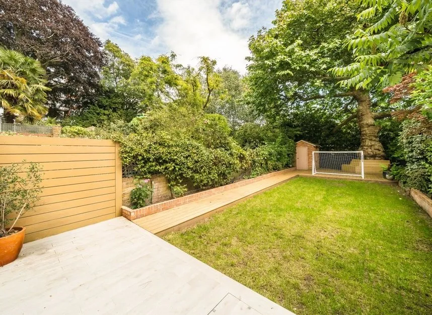 Southwood Lane, Highgate, N6, photo 7