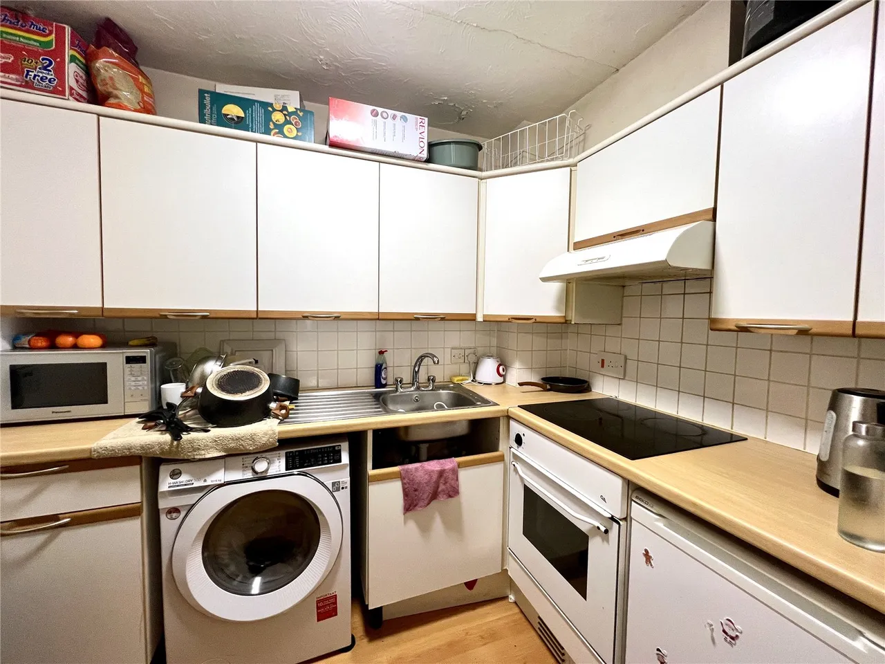 Farnham Road, Guildford, GU2, photo 3