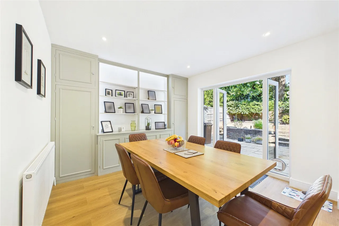 Keswick Drive, Lightwater, GU18, photo 5