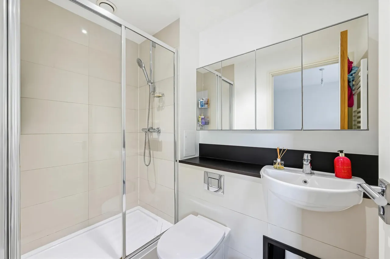 Kingfisher Heights, London, E16, photo 12