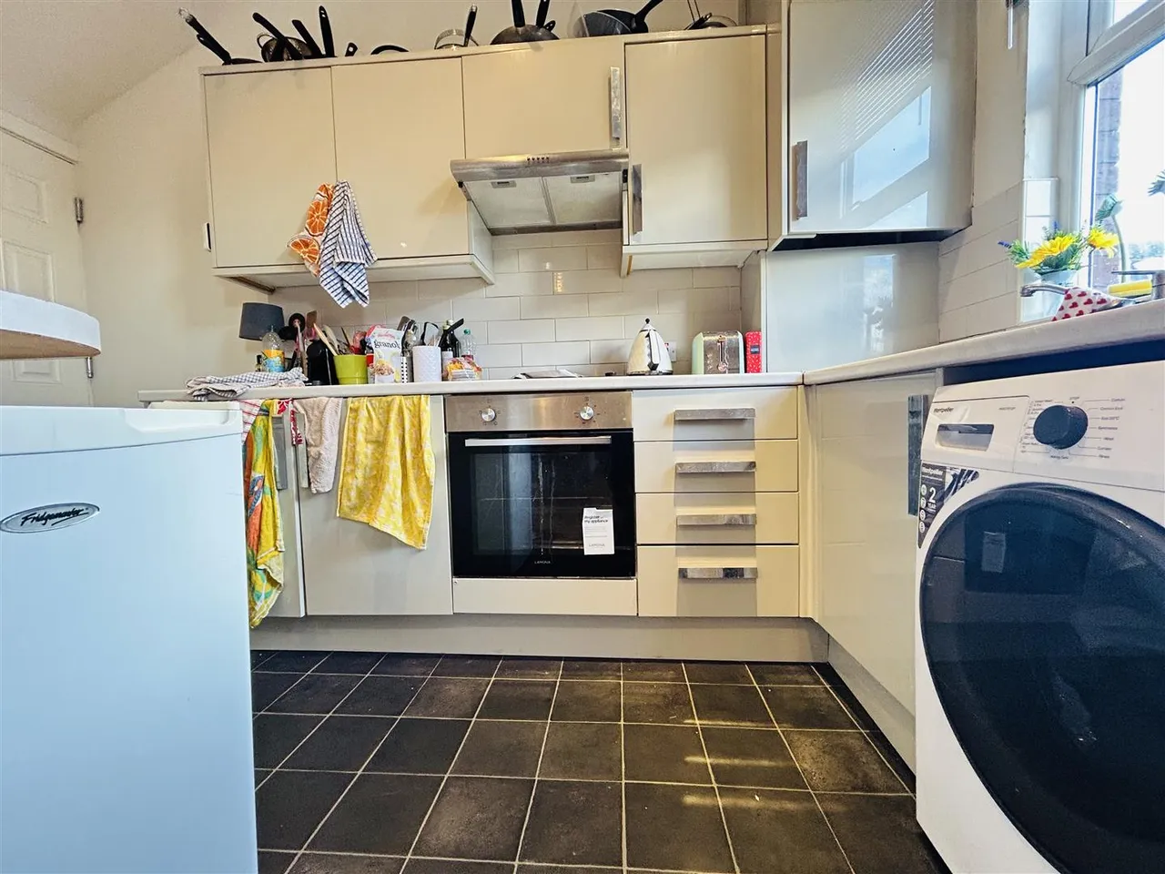 Royal Park Mount, Hyde Park, LS6, photo 2
