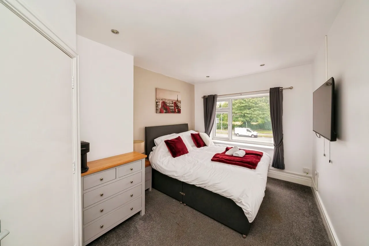 New Chester Road, Eastham, CH62, photo 18
