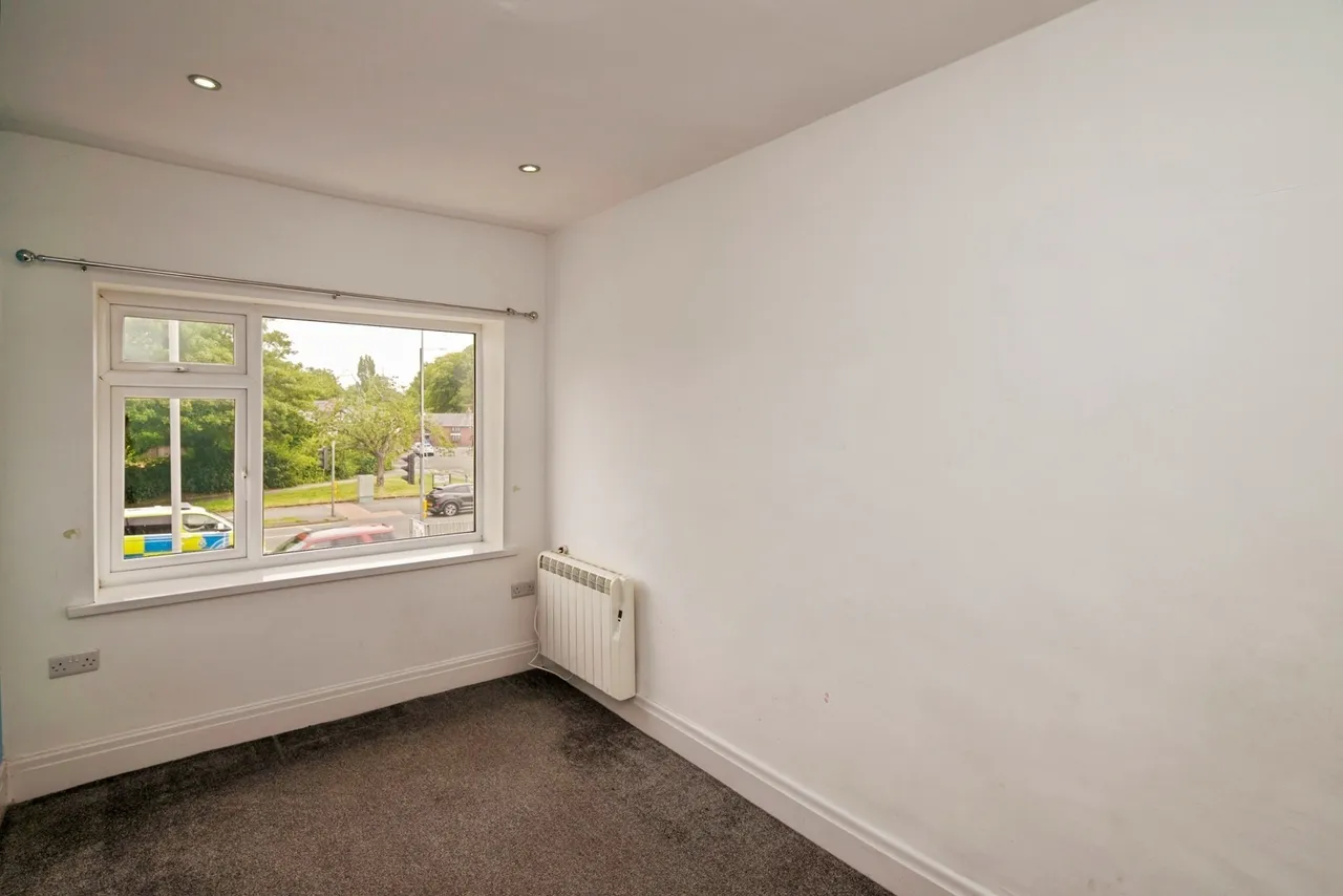 New Chester Road, Eastham, CH62, photo 26