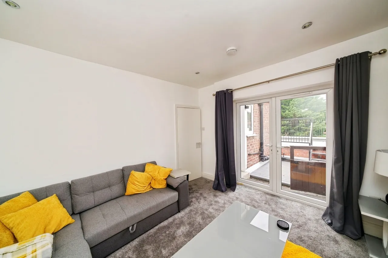 New Chester Road, Eastham, CH62, photo 15