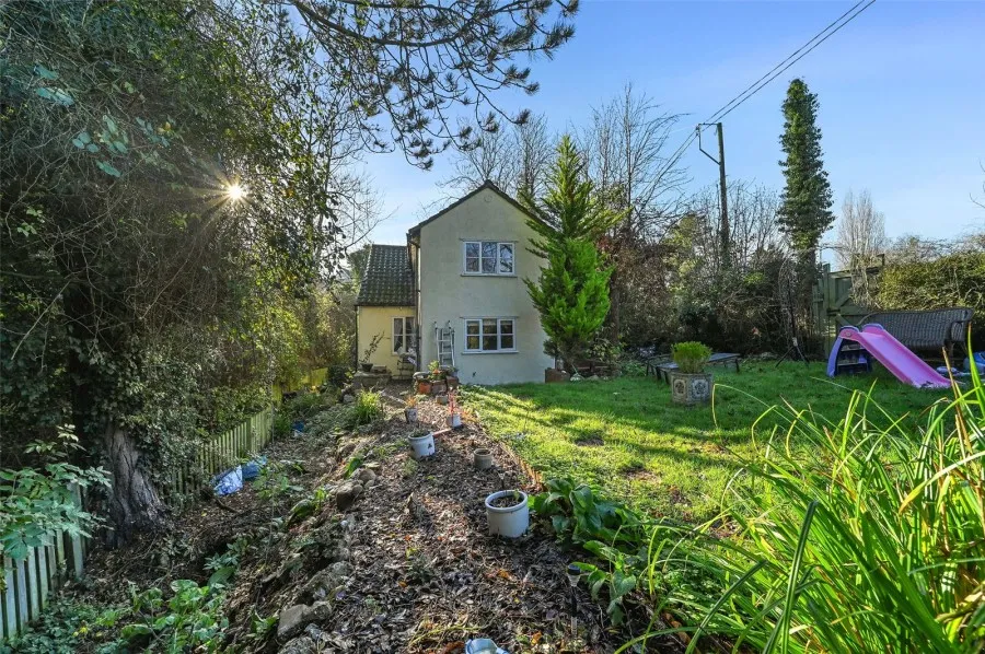 with 3 bedrooms in Hempstead, Nr Saffron Walden, CB10, photo 12