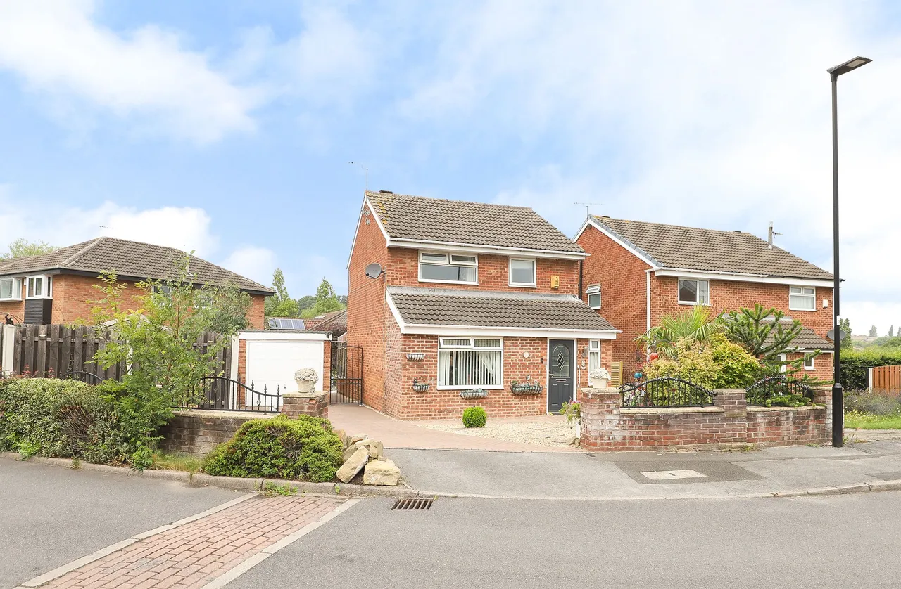 Farm Fields Close, Waterthorpe, S20, photo 19