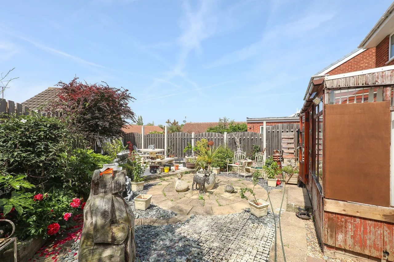 Farm Fields Close, Waterthorpe, S20, photo 13