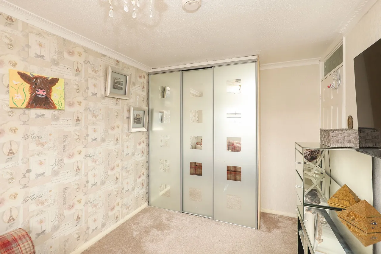 Farm Fields Close, Waterthorpe, S20, photo 10