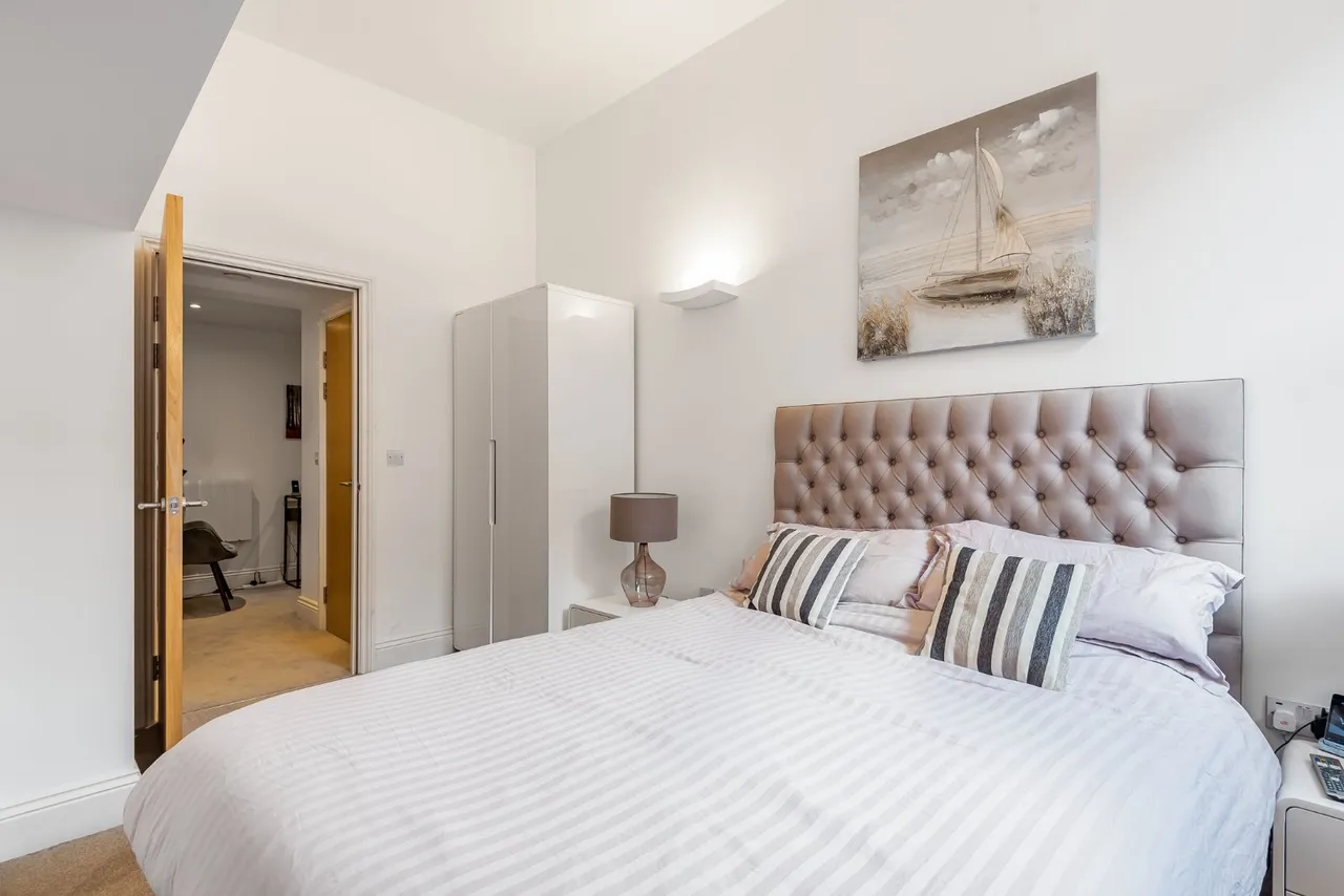 Victoria Gardens, Hyde Park, LS6, photo 12