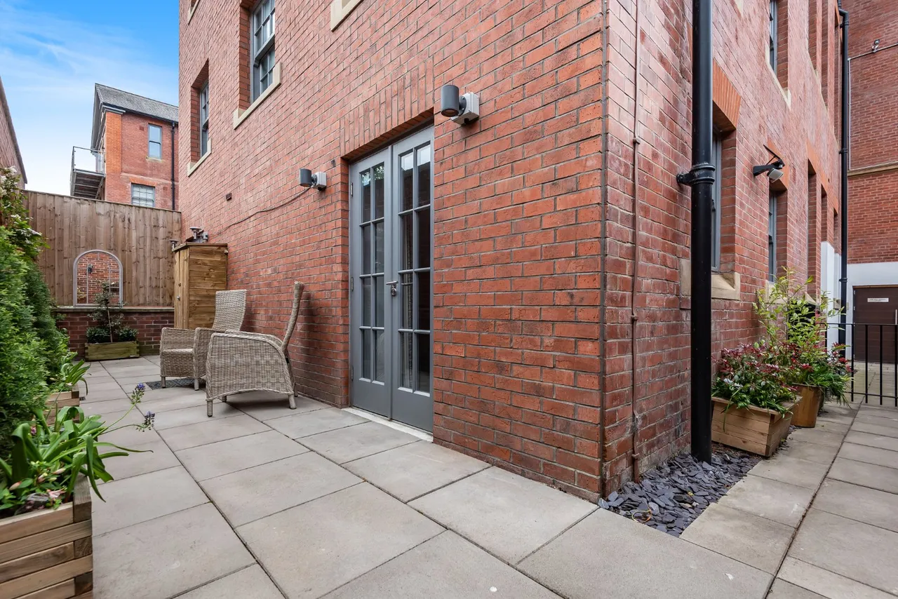 Victoria Gardens, Hyde Park, LS6, photo 8