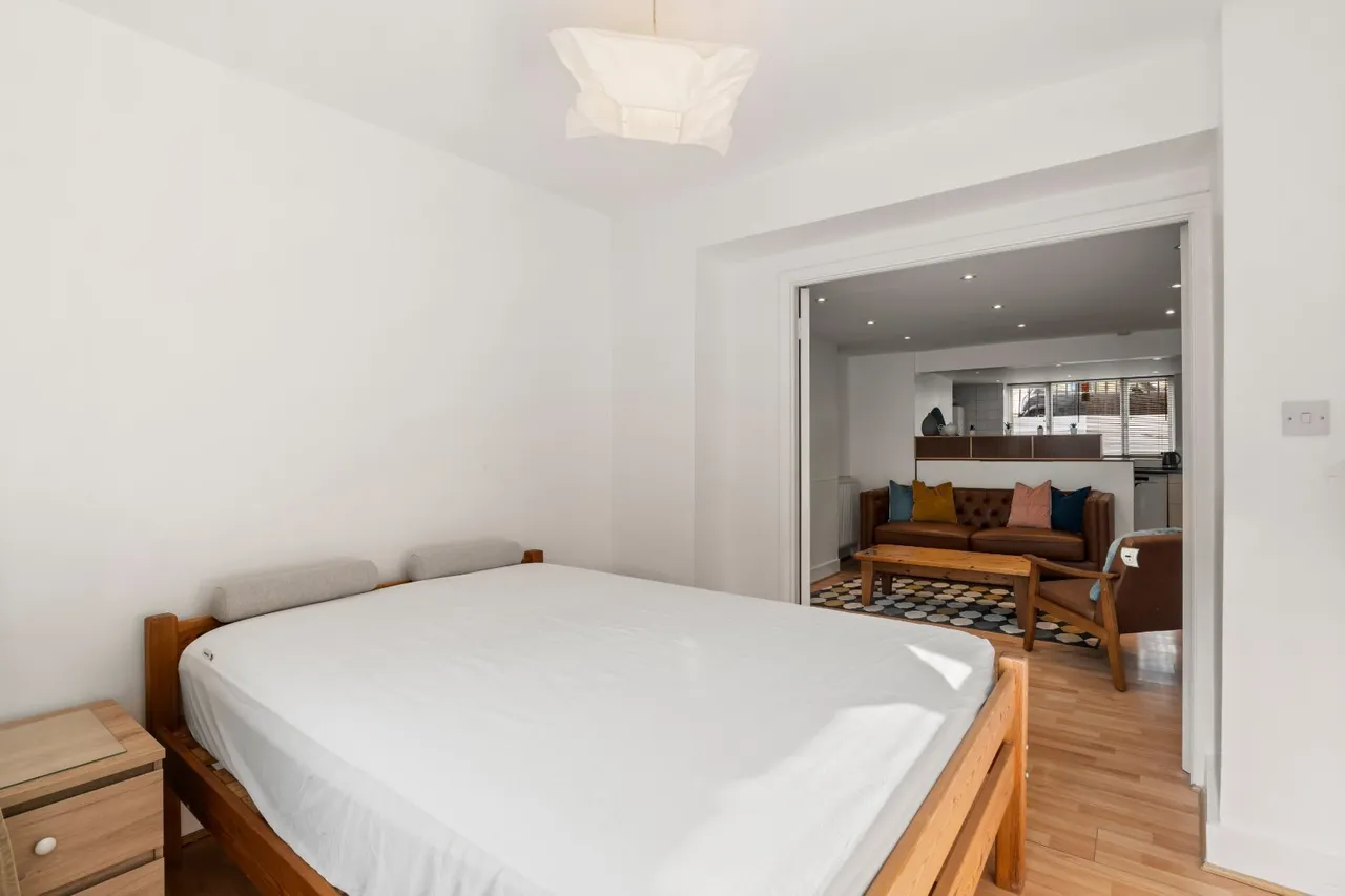 Offord Road, London, N1, photo 9
