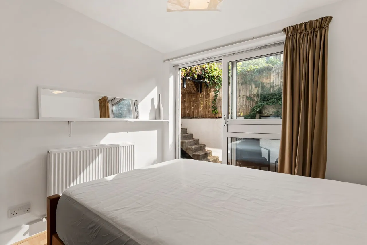 Offord Road, London, N1, photo 8