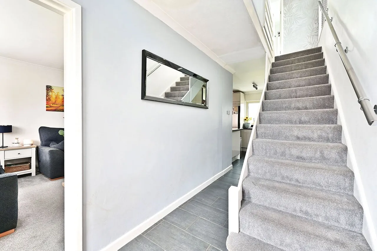 Wayman Road, Farnborough, Hampshire, GU14 9HD, photo 13