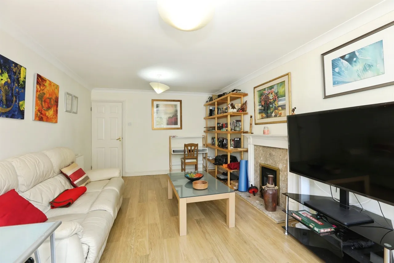 Woolven Close, Burgess Hill, RH15, photo 4