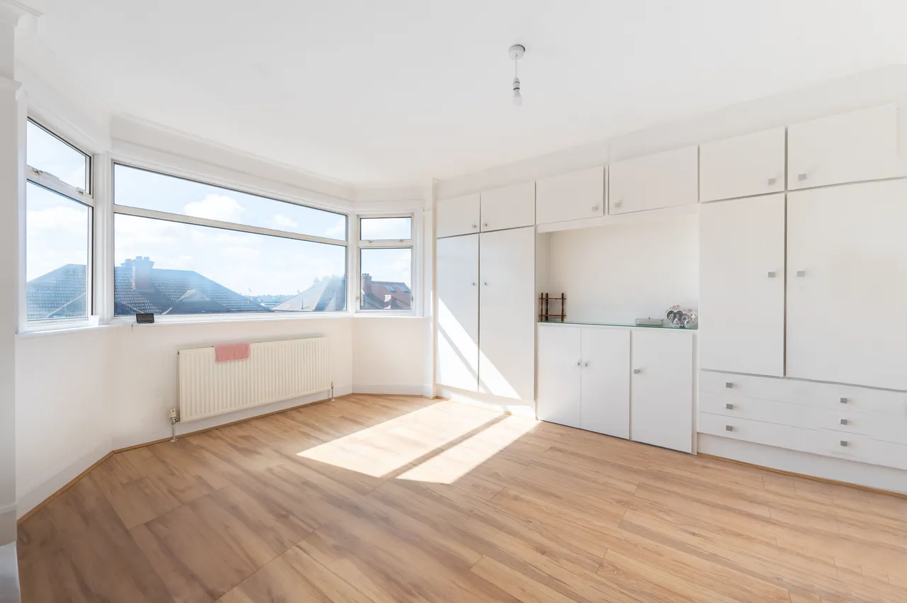 57 Dollis Hill Avenue, London, photo 3