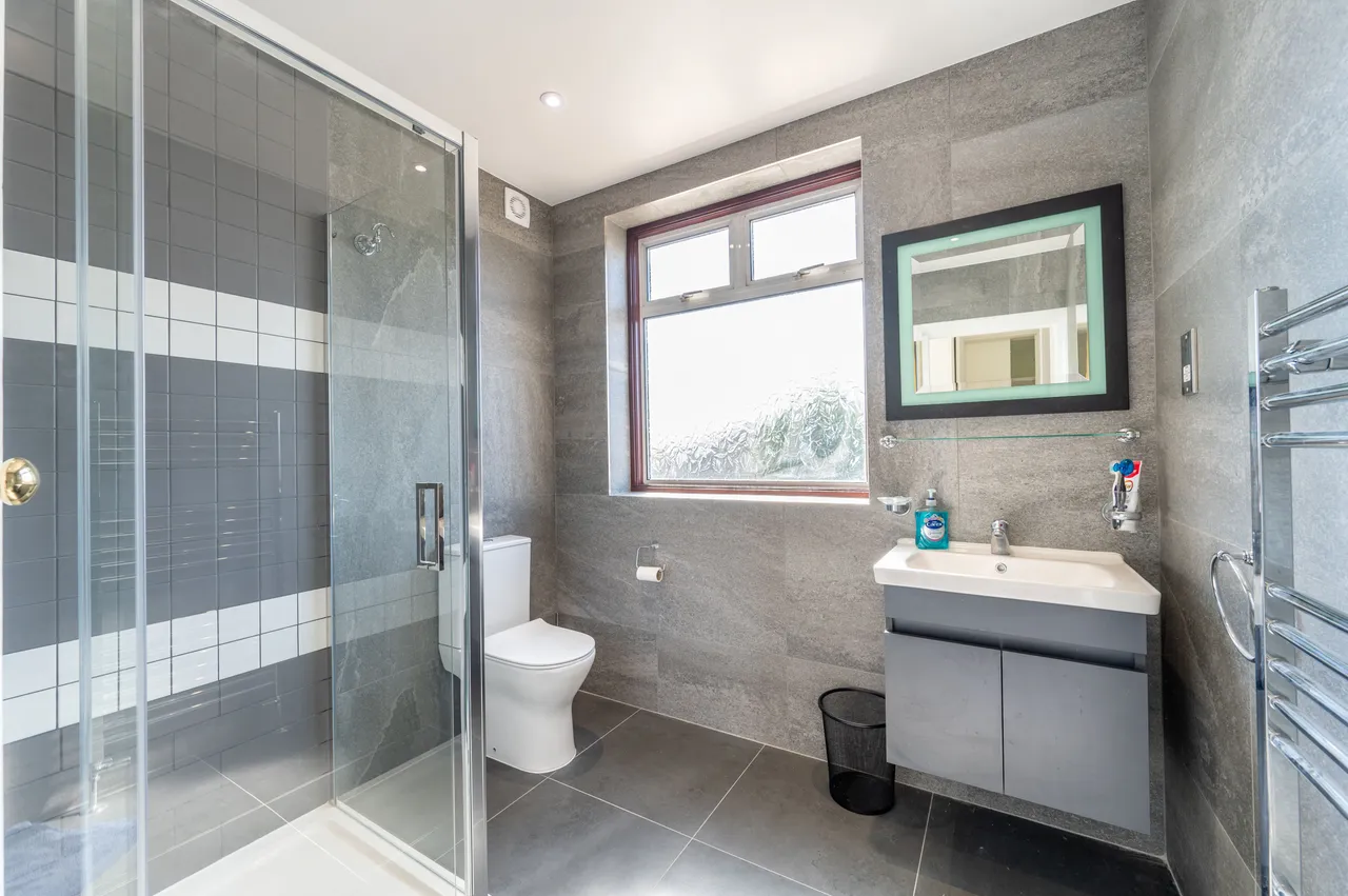 57 Dollis Hill Avenue, London, photo 4