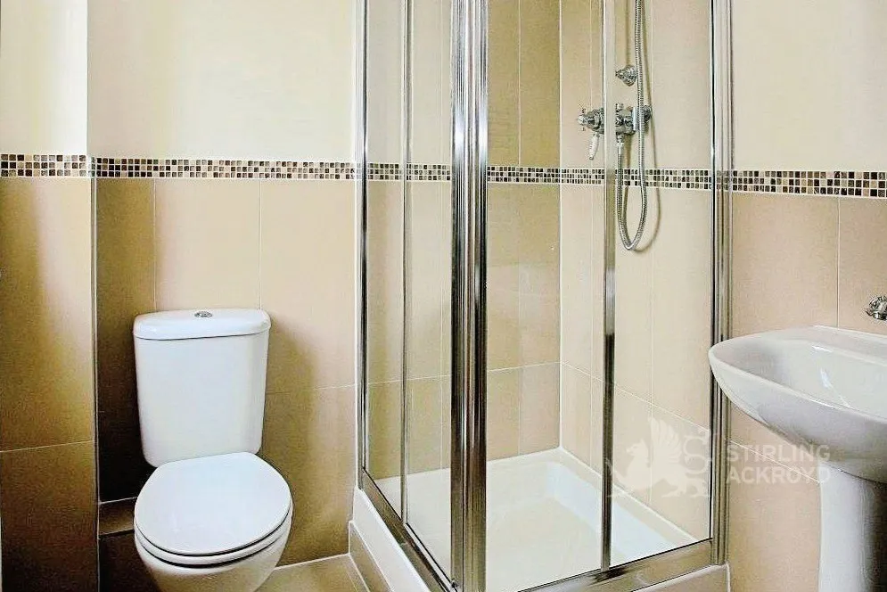 Station Approach, West Byfleet, KT14, photo 5