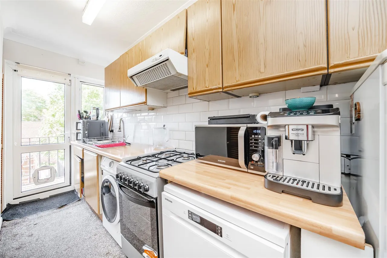 West End Road, Ruislip, HA4, photo 4