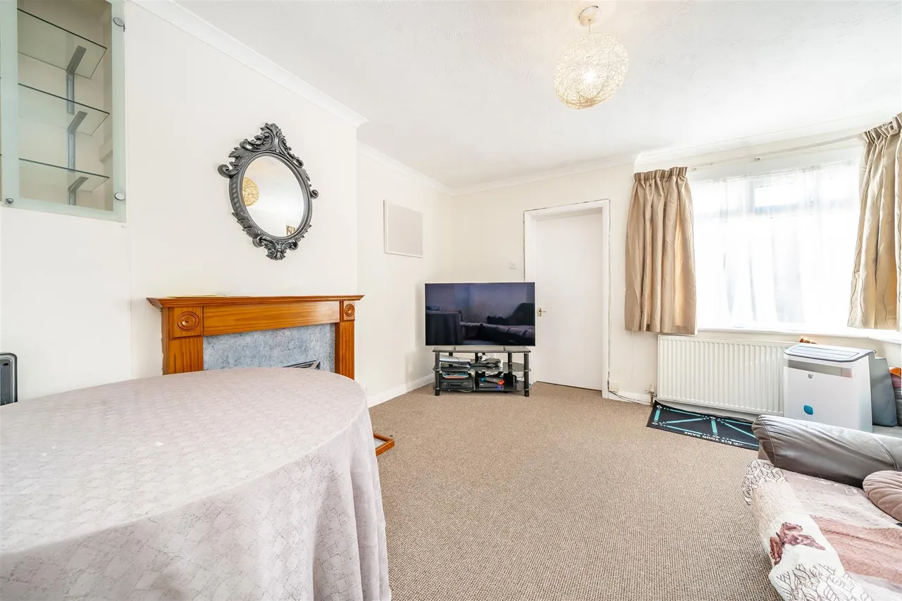West End Road, Ruislip, HA4, photo 3
