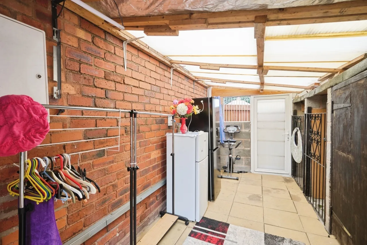 Fernhill Grove, Birmingham, B44, photo 17