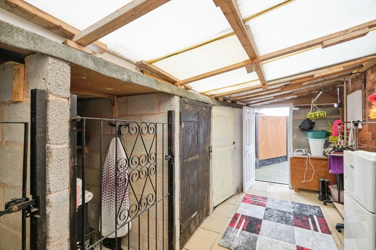 Fernhill Grove, Birmingham, B44, photo 18