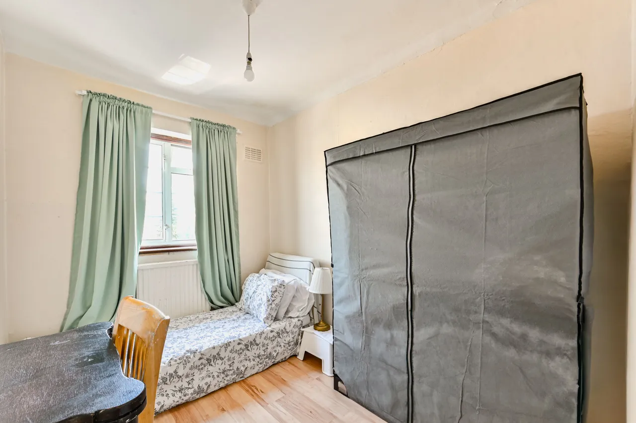 9 Taylors Green, London, photo 7