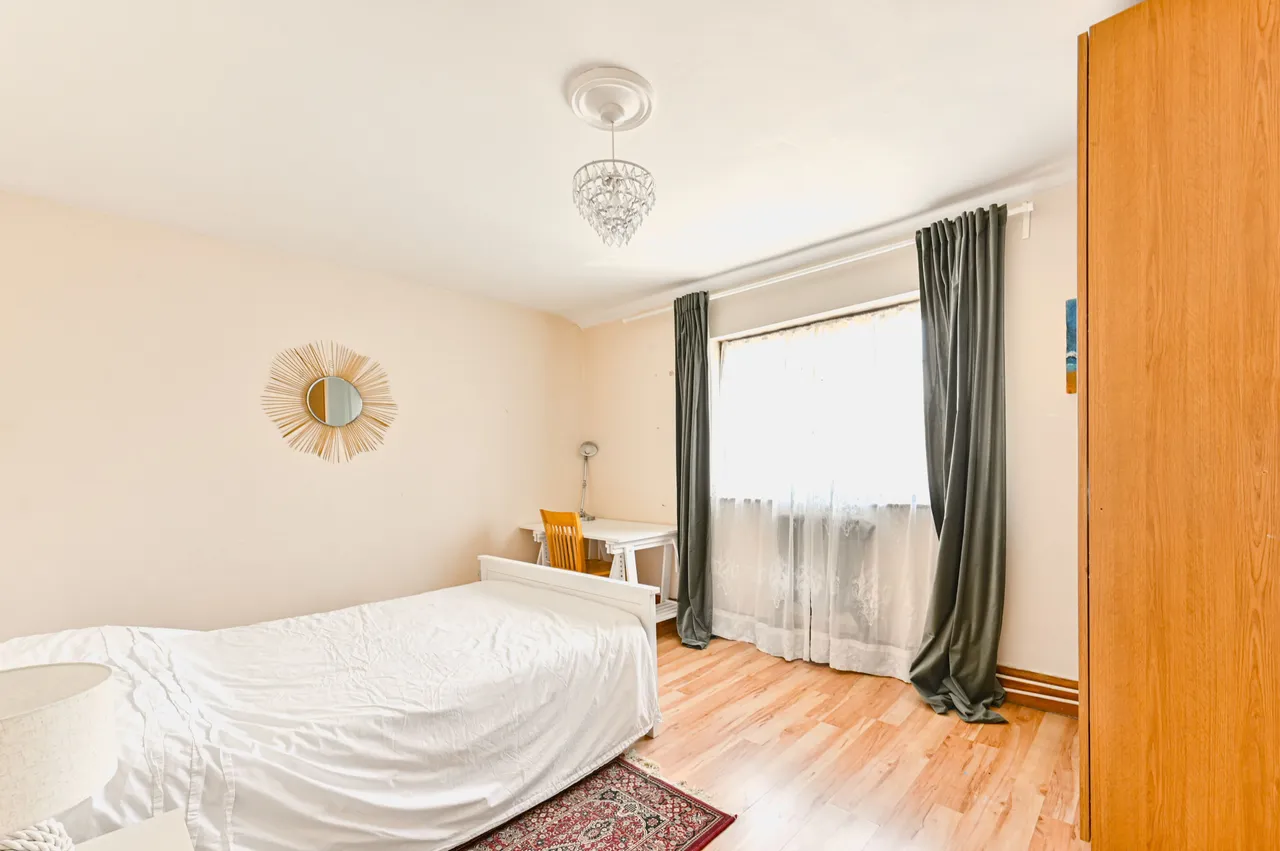 9 Taylors Green, London, photo 5