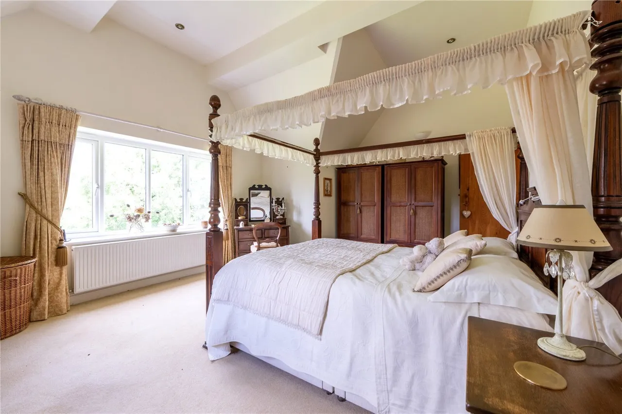 The Street, Stour Provost, SP8, photo 17