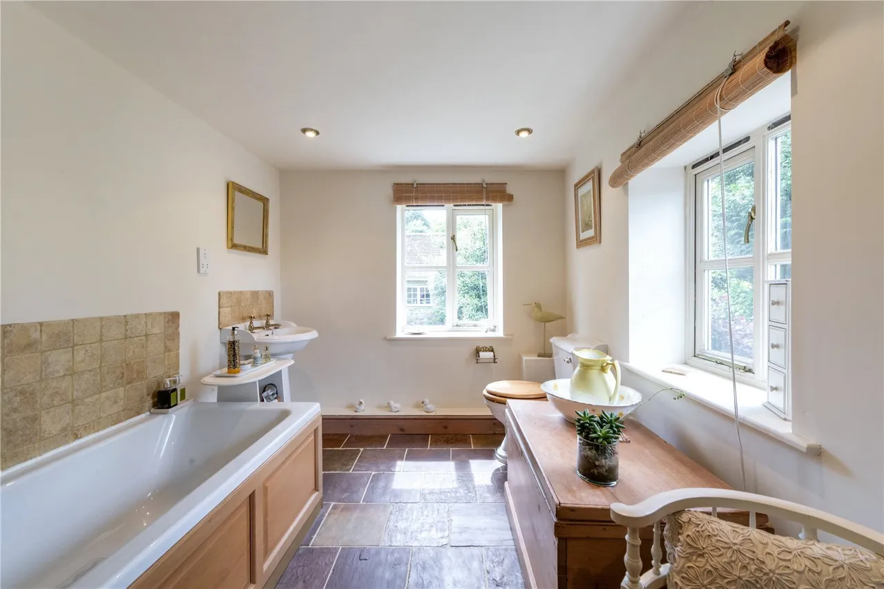 The Street, Stour Provost, SP8, photo 18